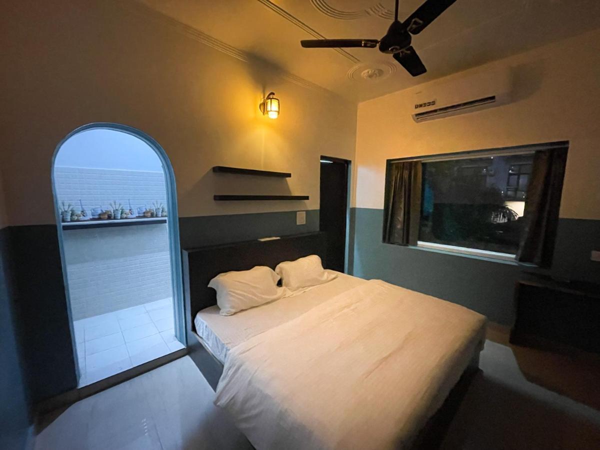 12 Monks Rishikesh旅舍 外观 照片